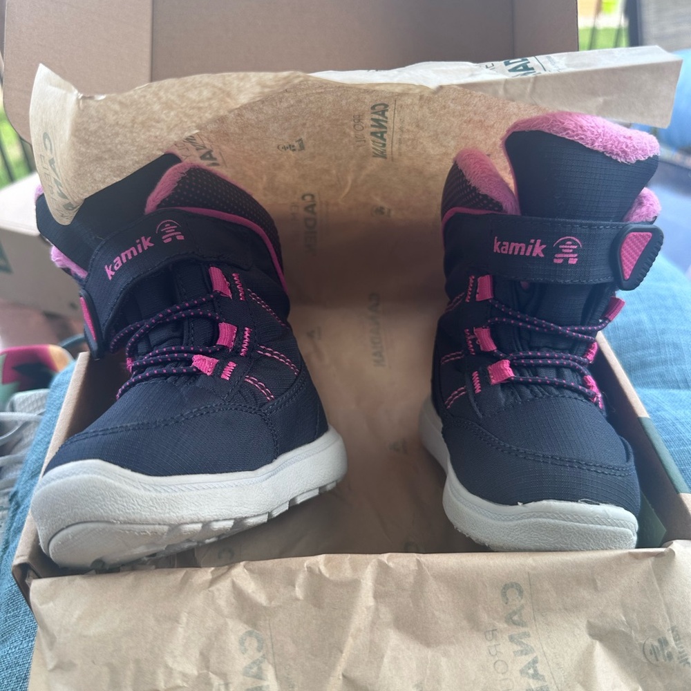 Kamik winter boots-toddler 6C